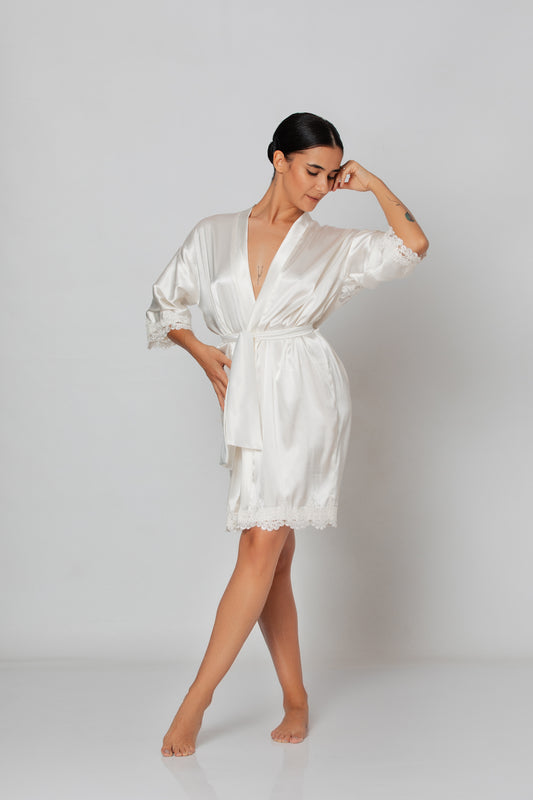 Halat cu spate de broderie Katherine