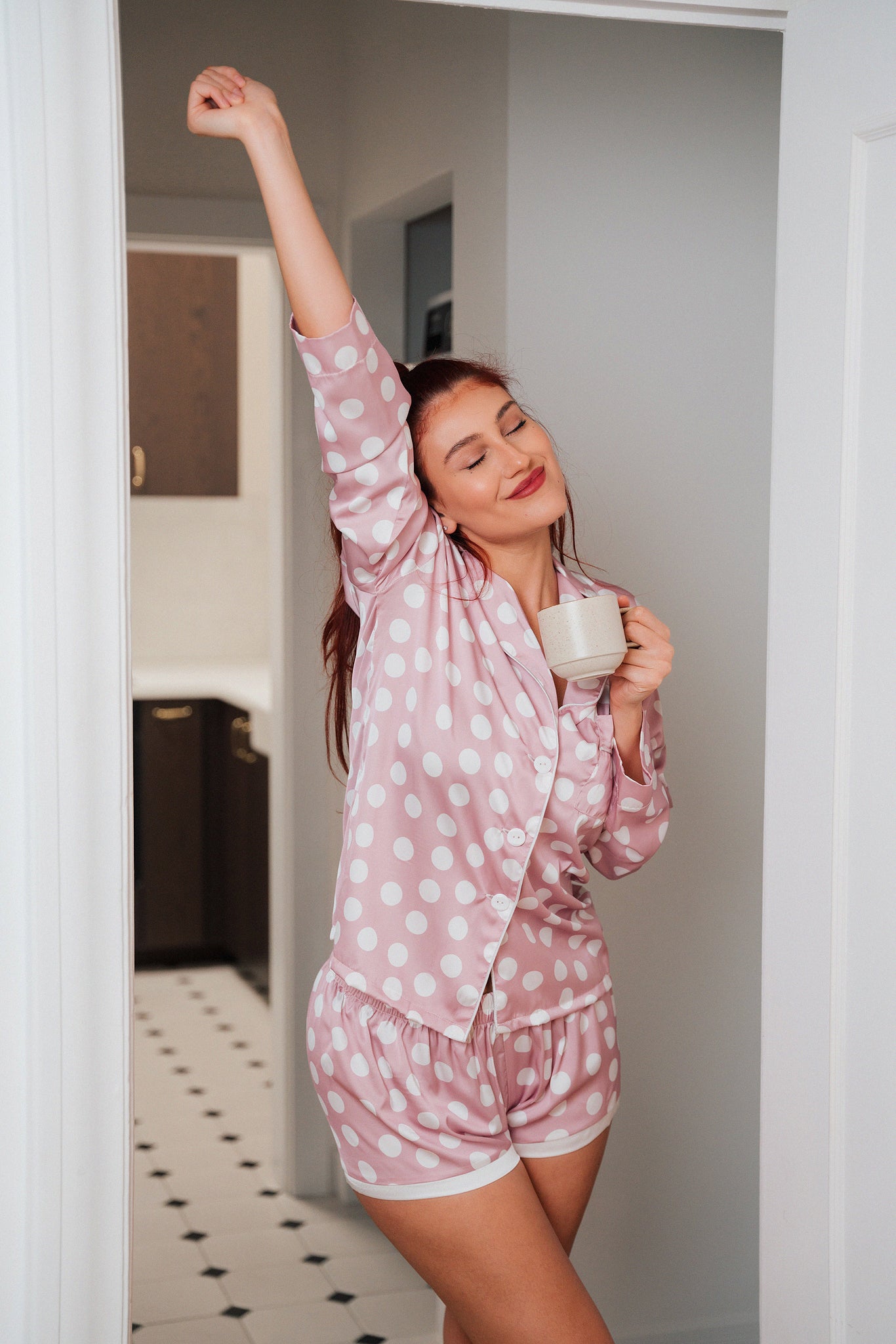 Pijama scurtă roz cu buline Lilo