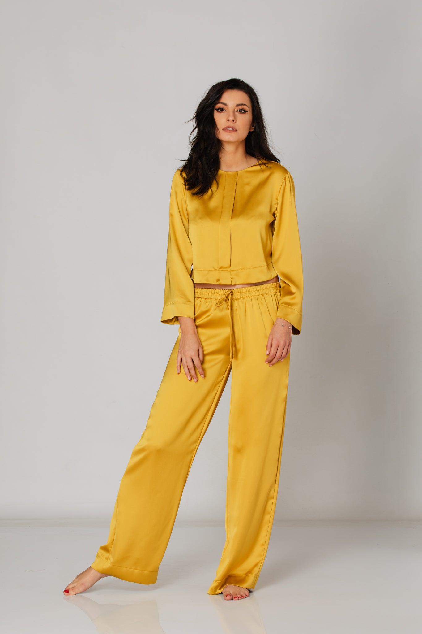 Pijama lungă din mătase Zara