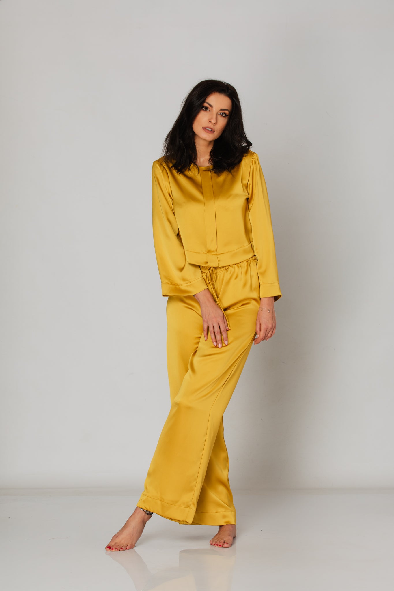 Pijama lungă din mătase Zara